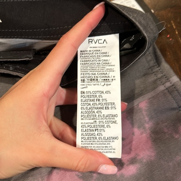 NWT RVCA Boy’s Gray Swim Trunks Size 28 - Picture 3 of 4